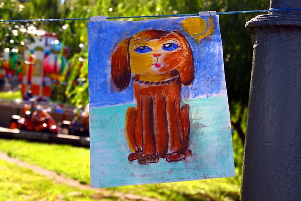Муму. Детский рисунок на Мумуфесте в Орле. 2015 г.